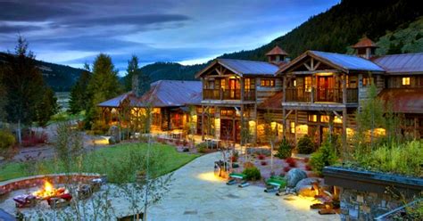 best luxury resorts in montana.